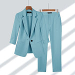 Verónica – Elegantni komplet sa blejzerom i pantalonama
