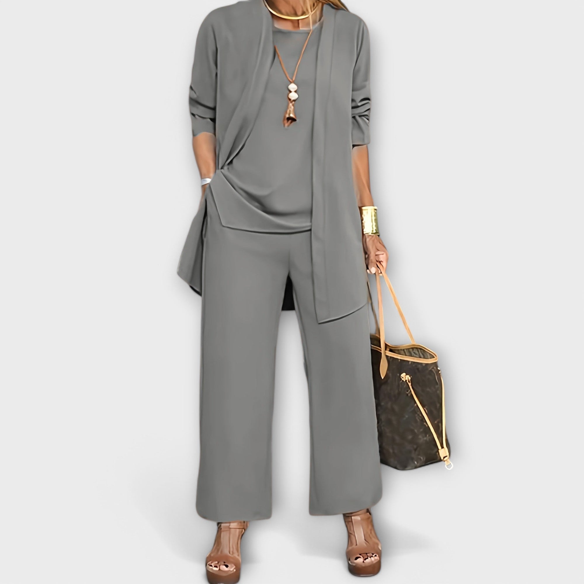 Helena – Komplet sa topom i pantalonama – Braon