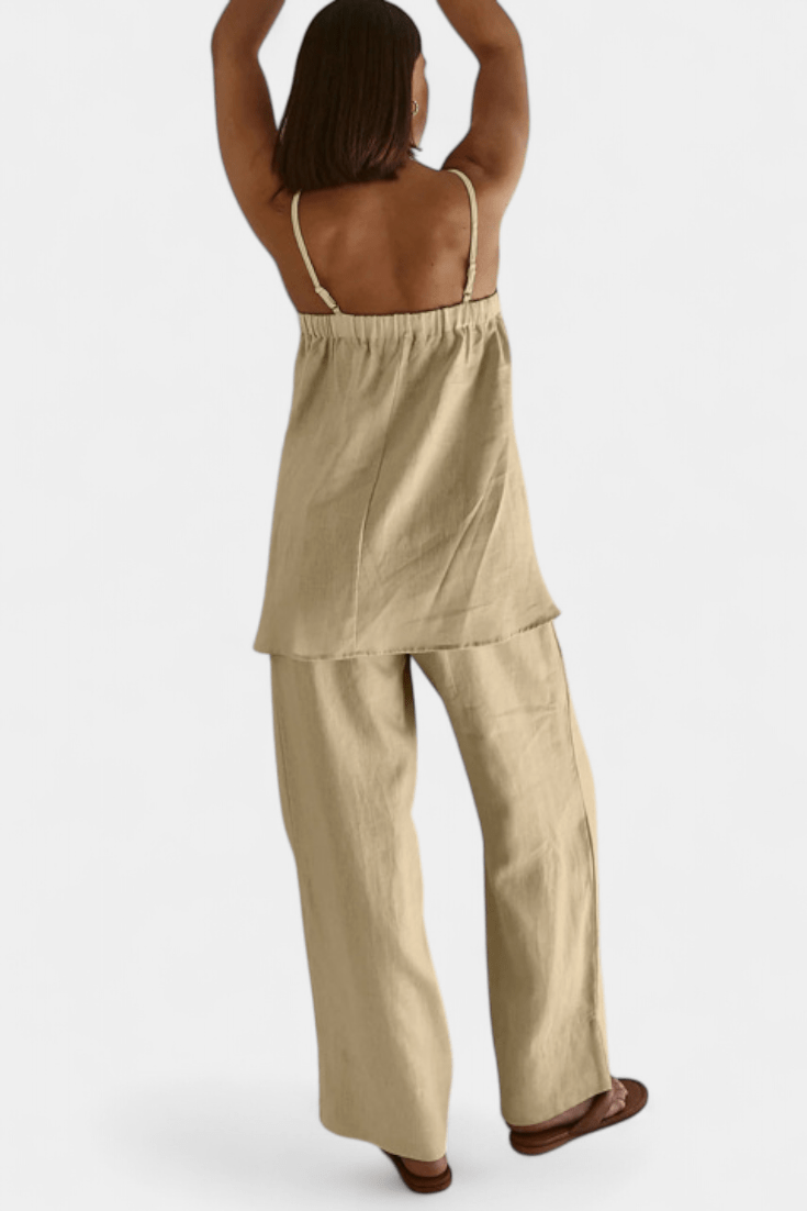 Lía – Minimalistički komplet sa topom i pantalonama