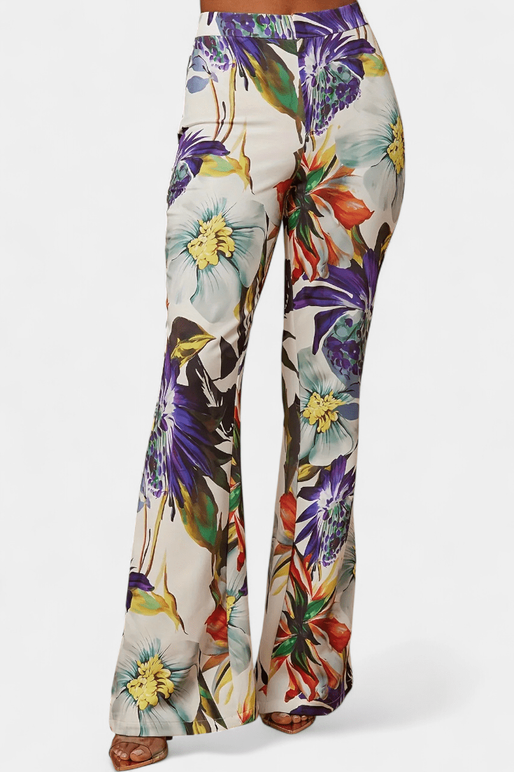 Nicolette – Elegantni cvetni komplet sa blejzerom i pantalonama