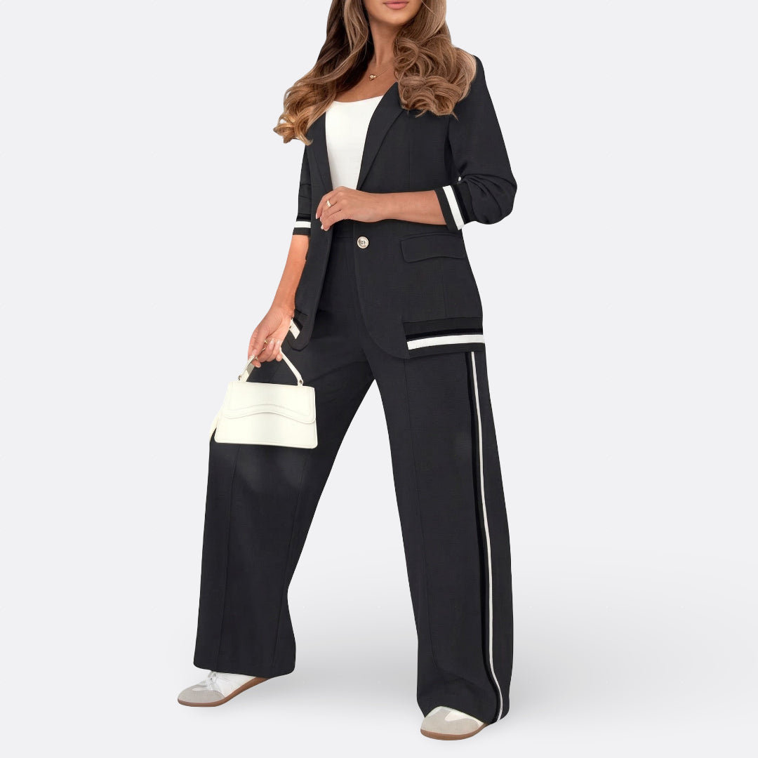 Clara – Elegantni komplet sa blejzerom i pantalonama