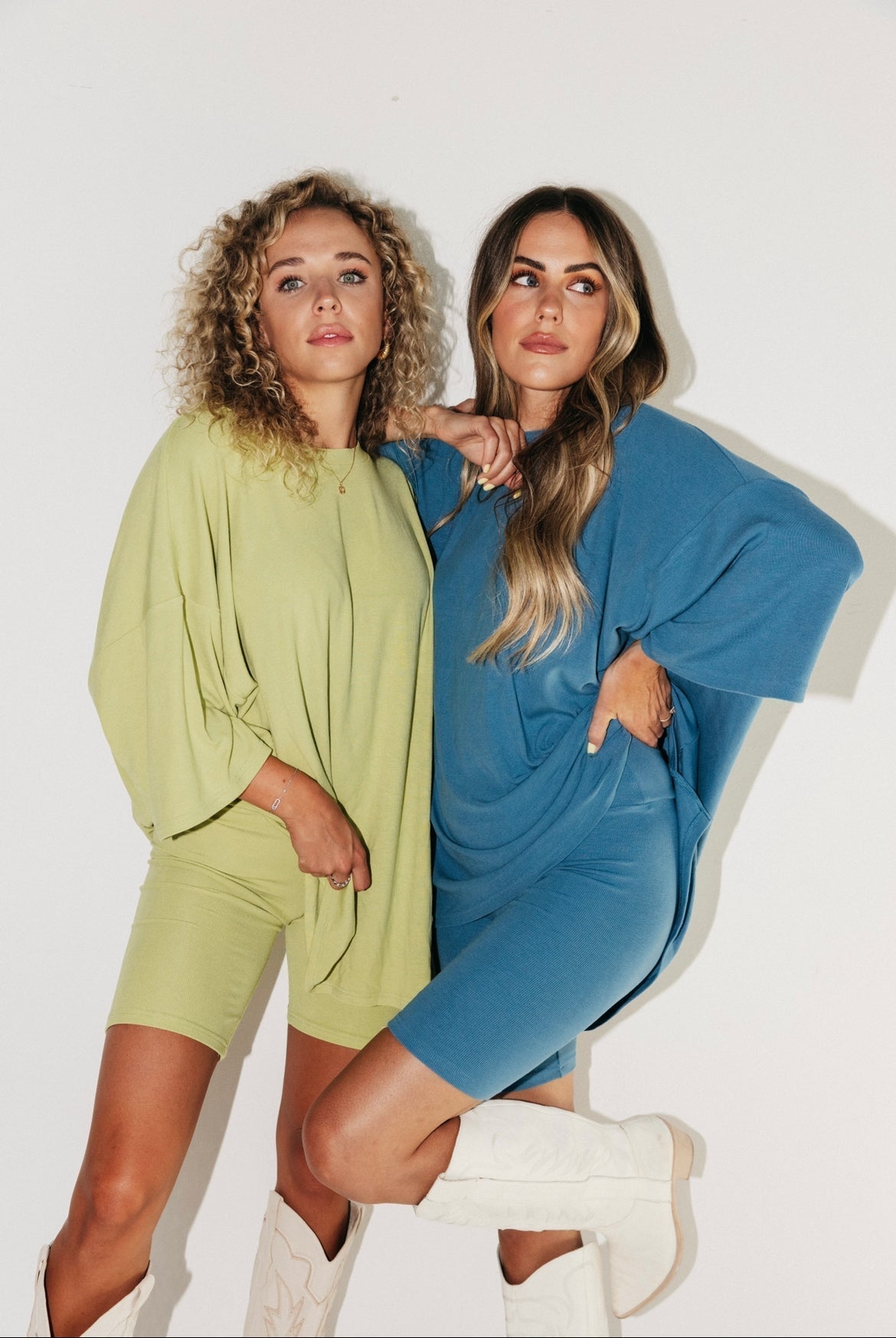Demi – Komplet sa topom i pantalonama