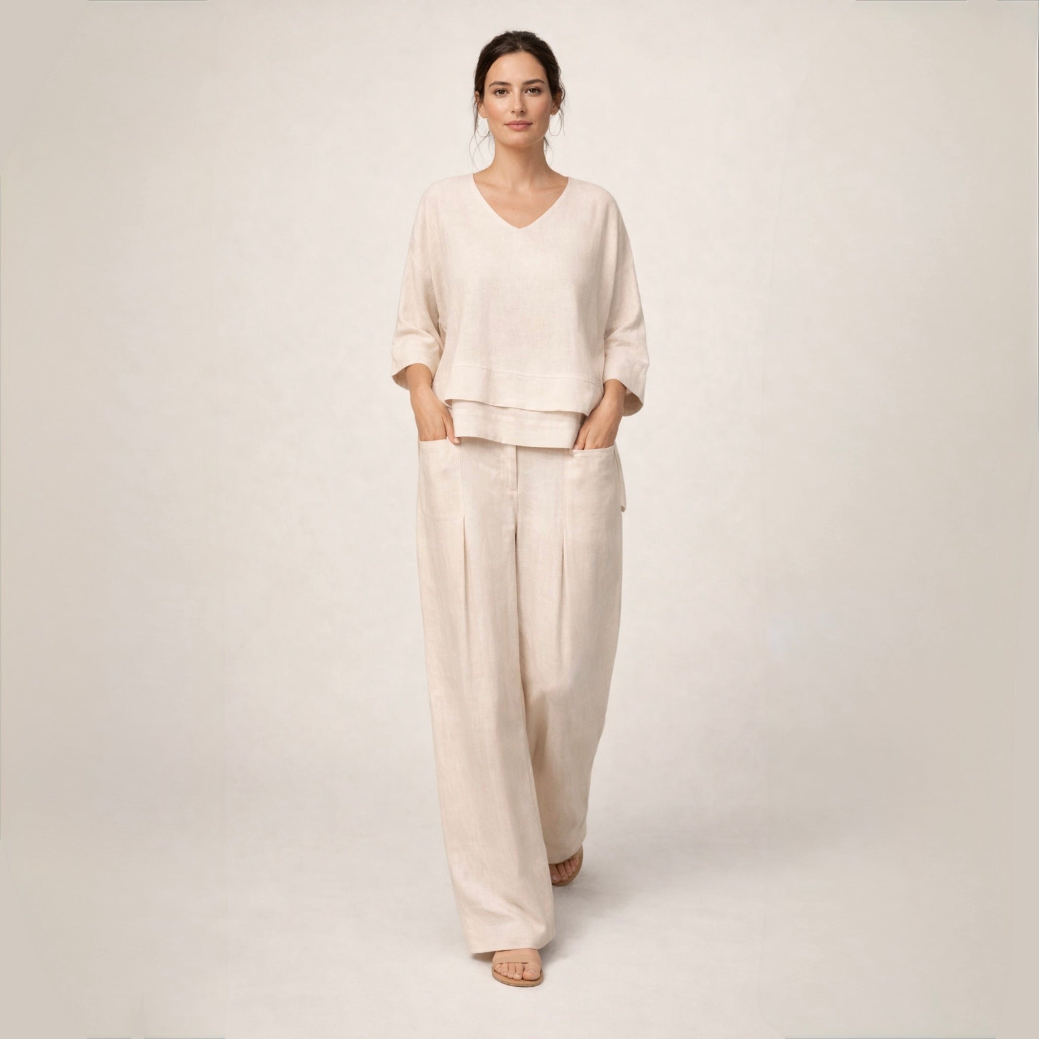 Solange – Minimalistički komplet sa bluzom i pantalonama